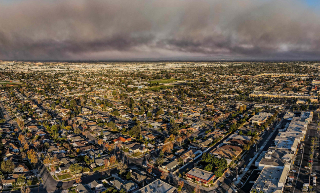 Com poden les ciutats fer front als problemes d’habitatge, clima i economia
