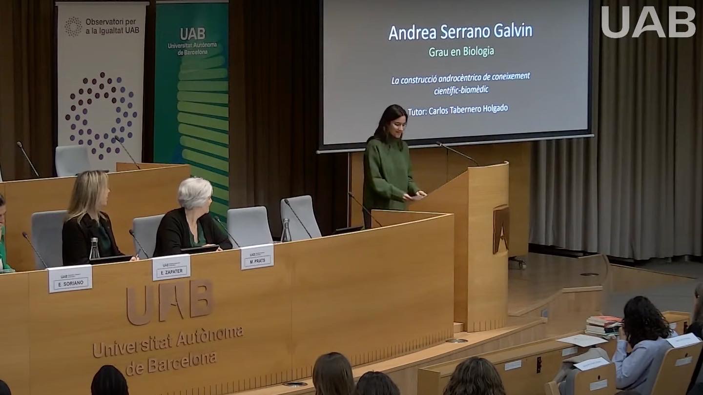 Andrea Serrano Galvin, estudiant del grau en Biologia, reconeguda pel seu treball titulat 