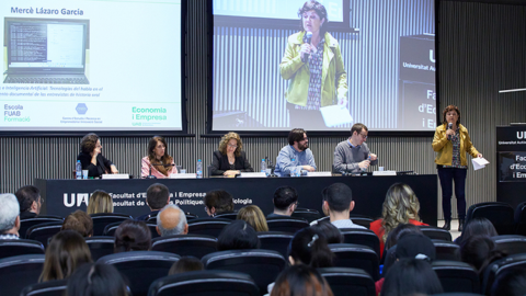 Mercè Lázaro, guardonada amb el Premi CIEU-FEiE a la persona més emprenedora d'Arxivística