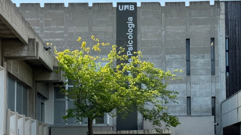 Entrada de la Facultat de Psicologia