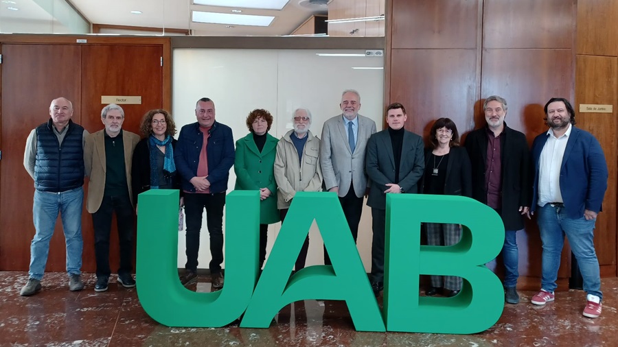 La UAB signa un acord amb La Bressola per donar suport a la promoció del català