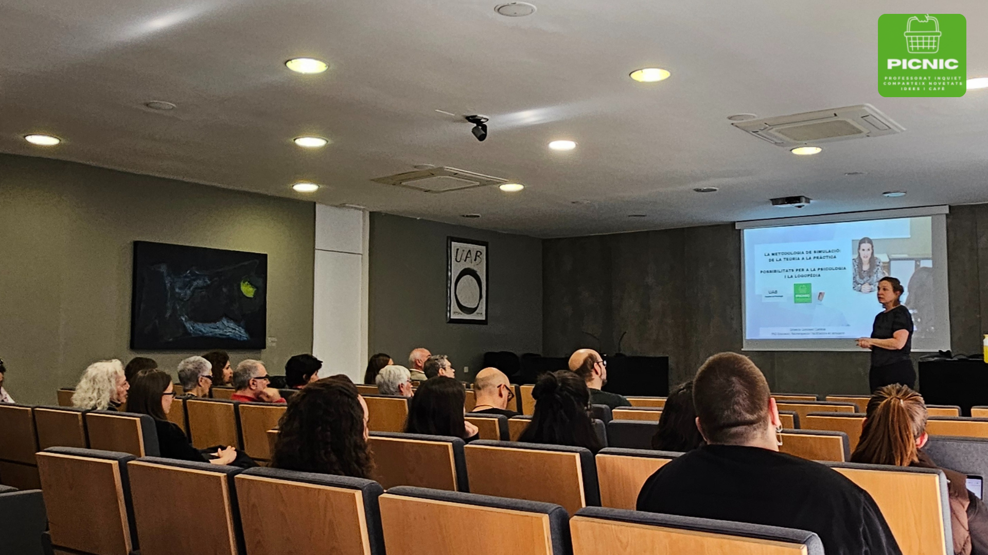  Imagen de los profesores escuchando, dentro de la sesión de PICNIC